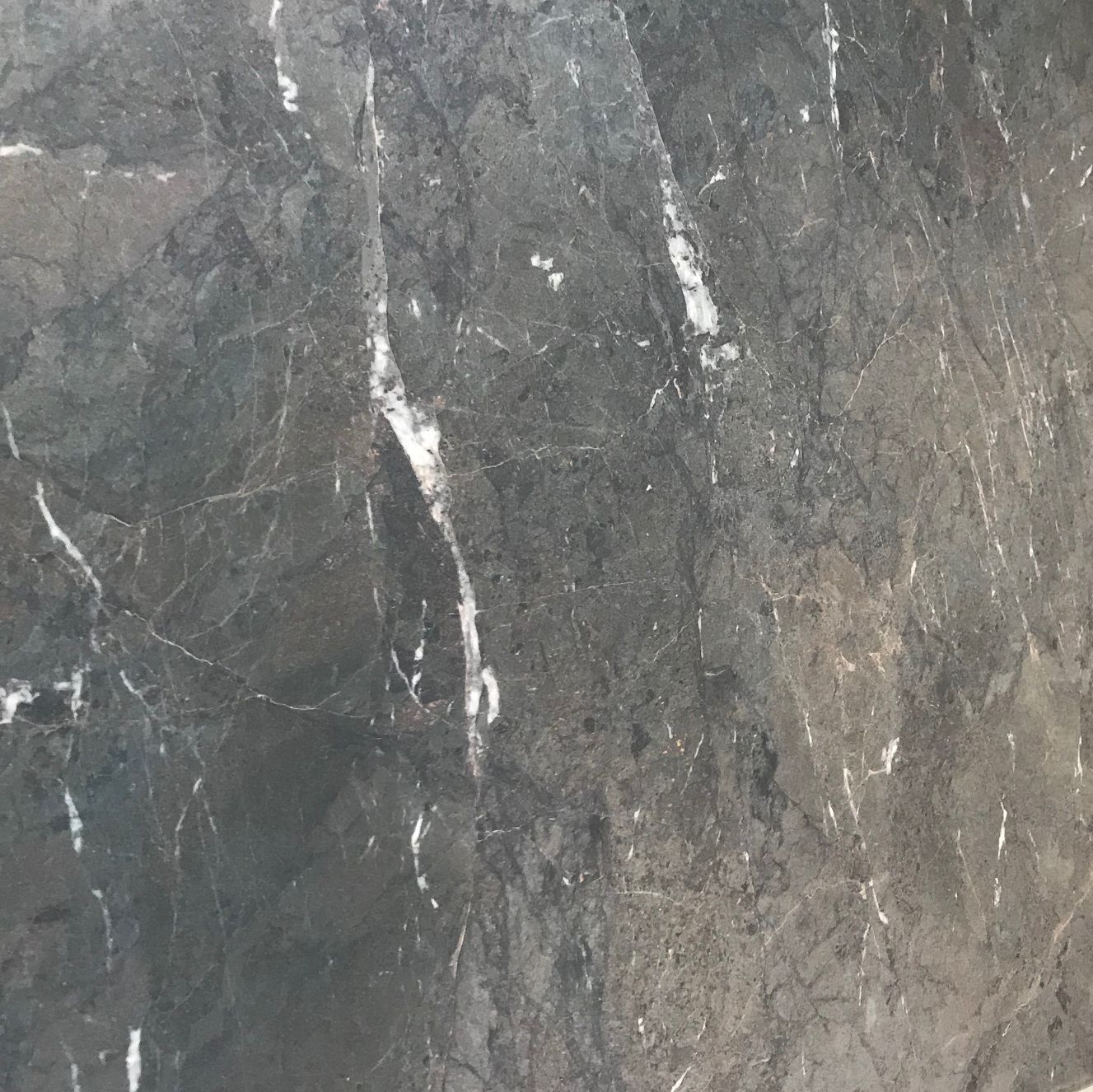 Breccia Royal